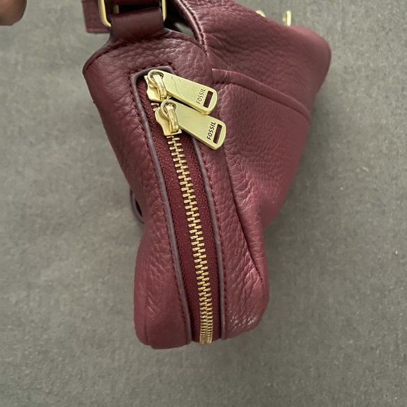 Fossil: Authentic leather wine expandable handbag with multi-compartments - Picture 8 of 14